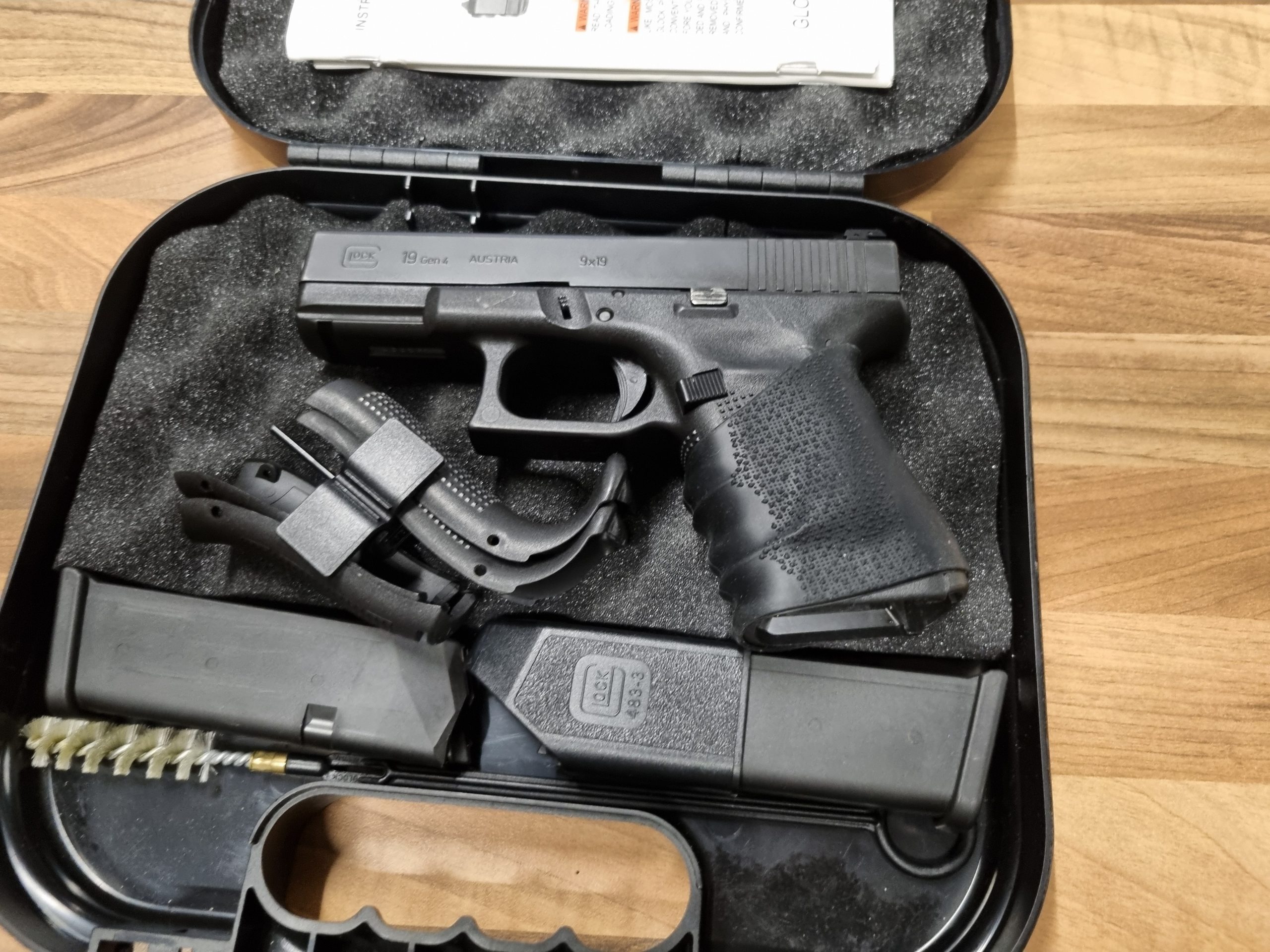 Glock 19 Gen 4 serial number ZKG290 - Image 2