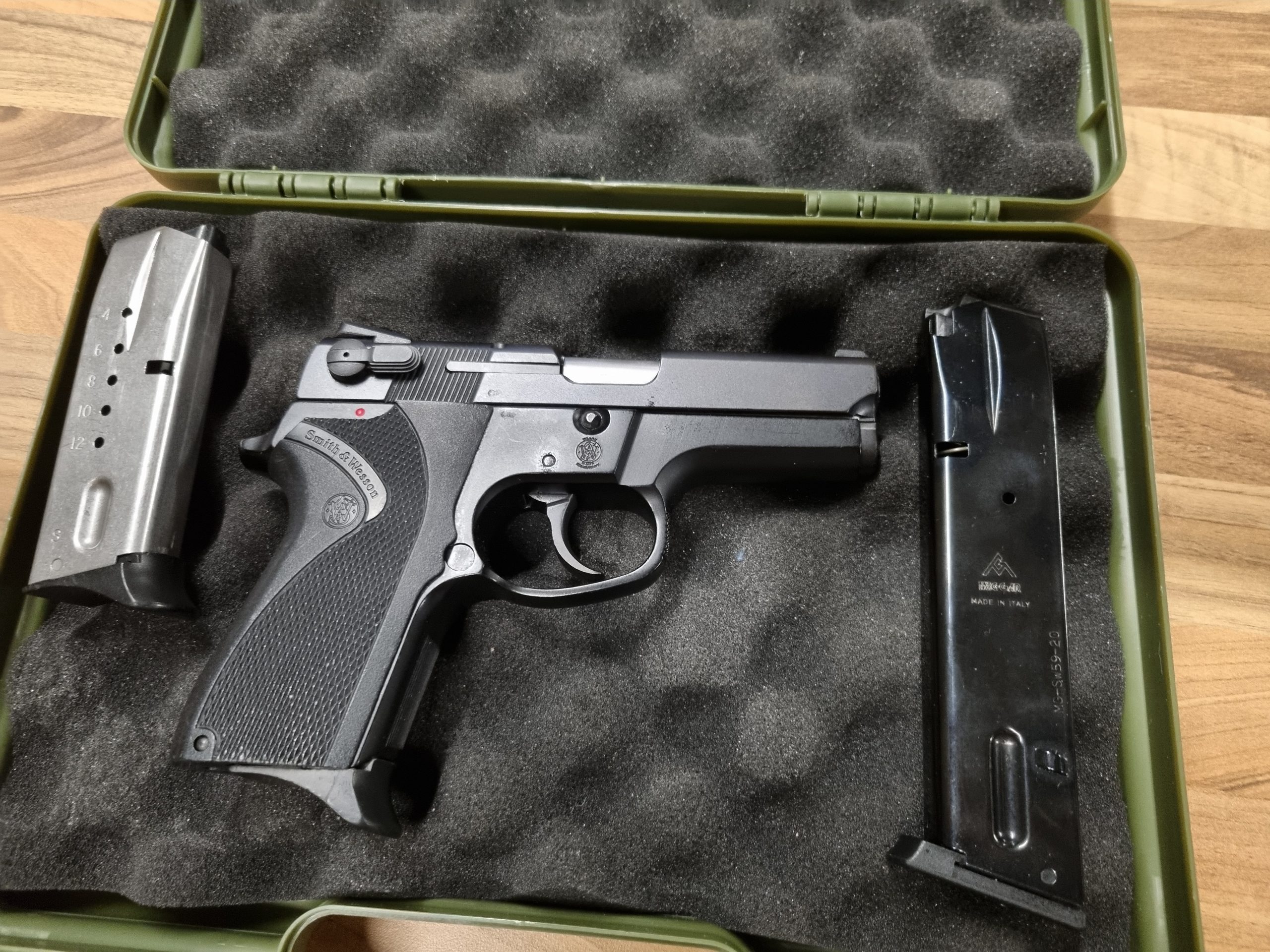 Smith & Wesson 6904 9MM serial number TZB8196 - Image 2